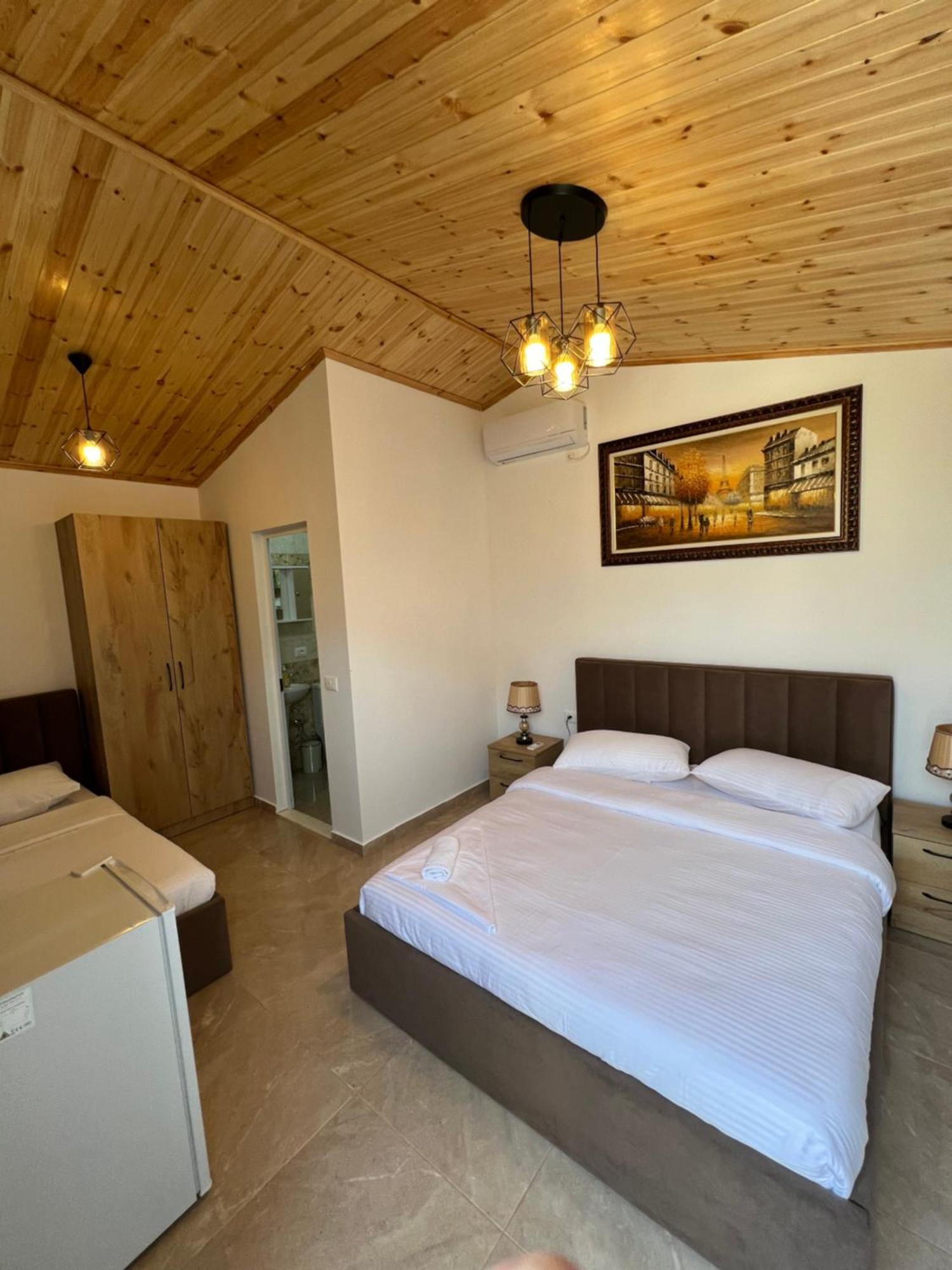 Lake Bliss Cabins ชโคเดอร์ ภายนอก รูปภาพ
