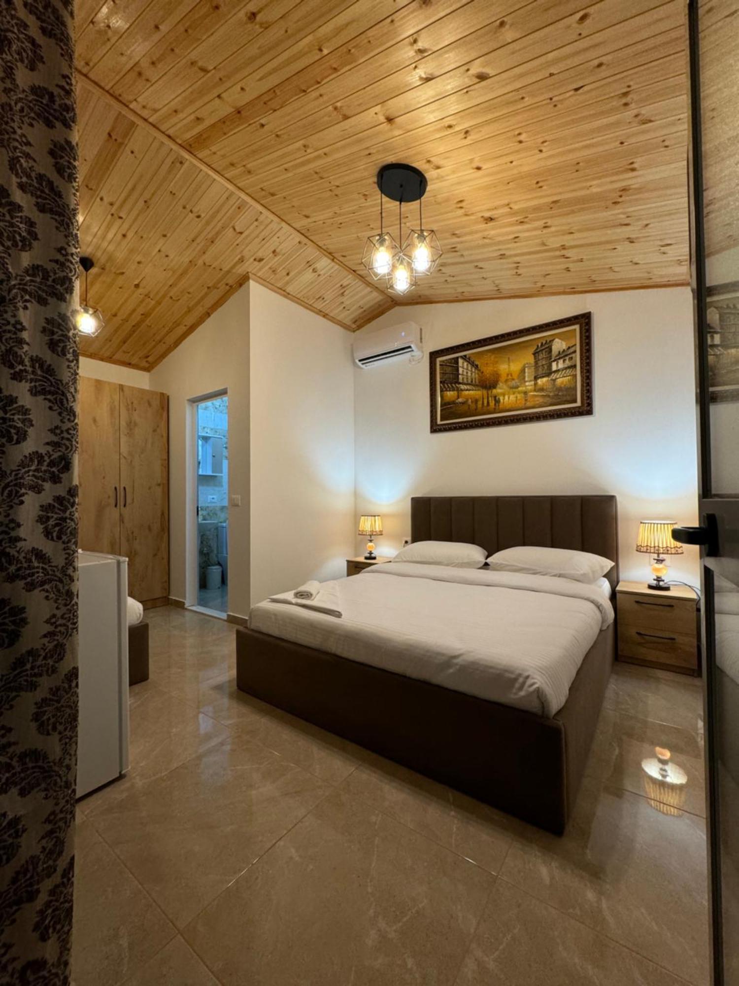 Lake Bliss Cabins ชโคเดอร์ ภายนอก รูปภาพ