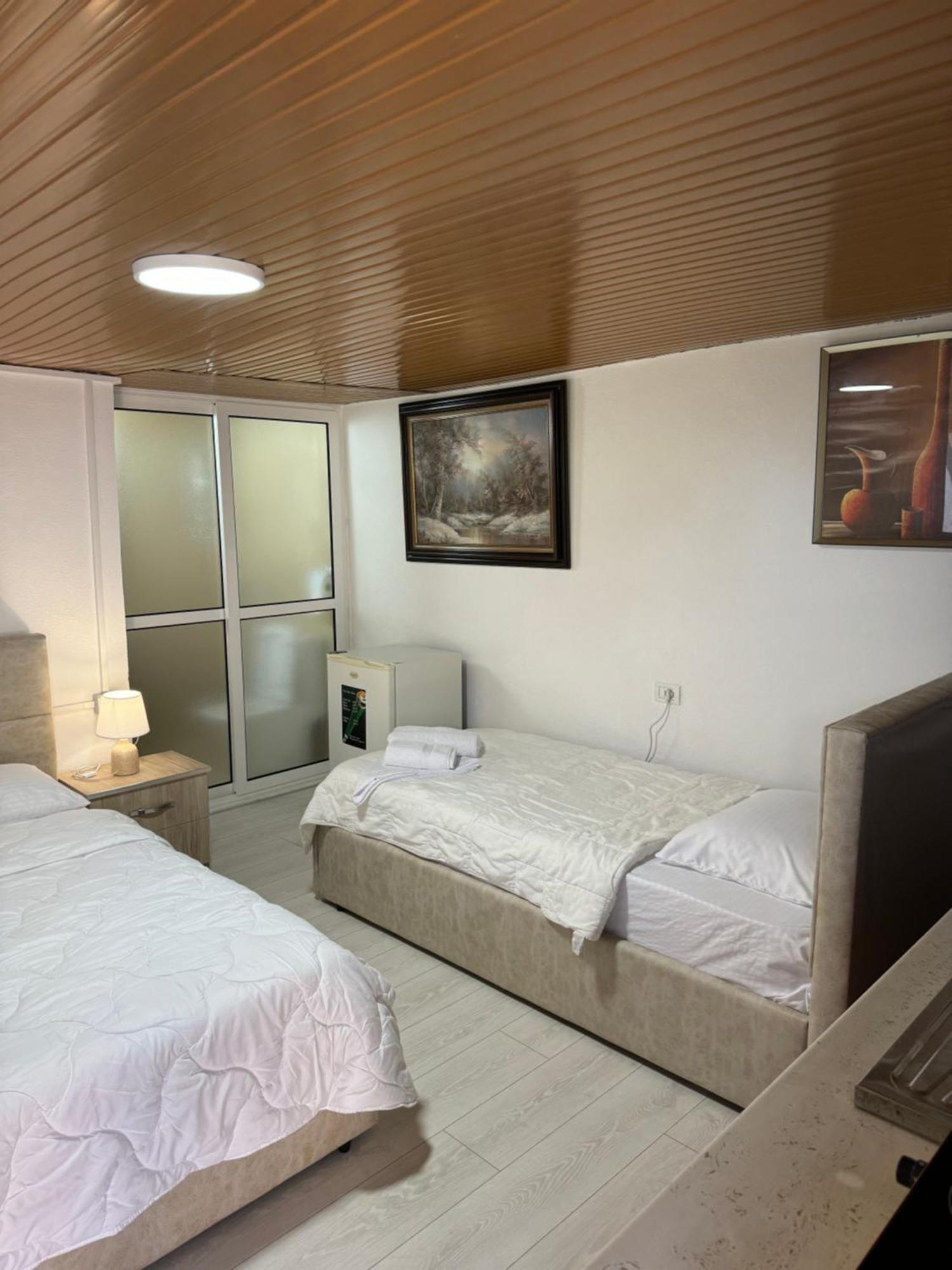 Lake Bliss Cabins ชโคเดอร์ ภายนอก รูปภาพ