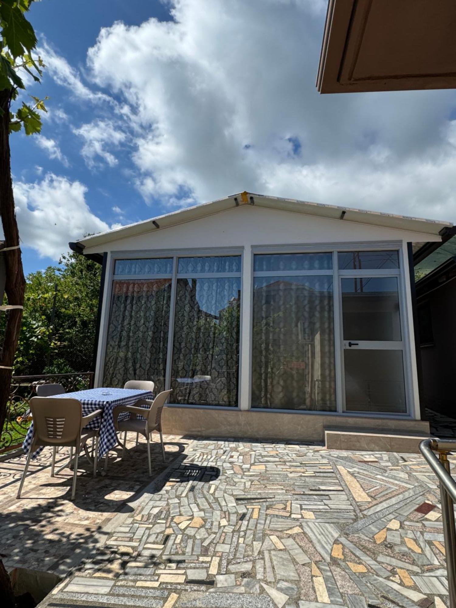 Lake Bliss Cabins ชโคเดอร์ ภายนอก รูปภาพ